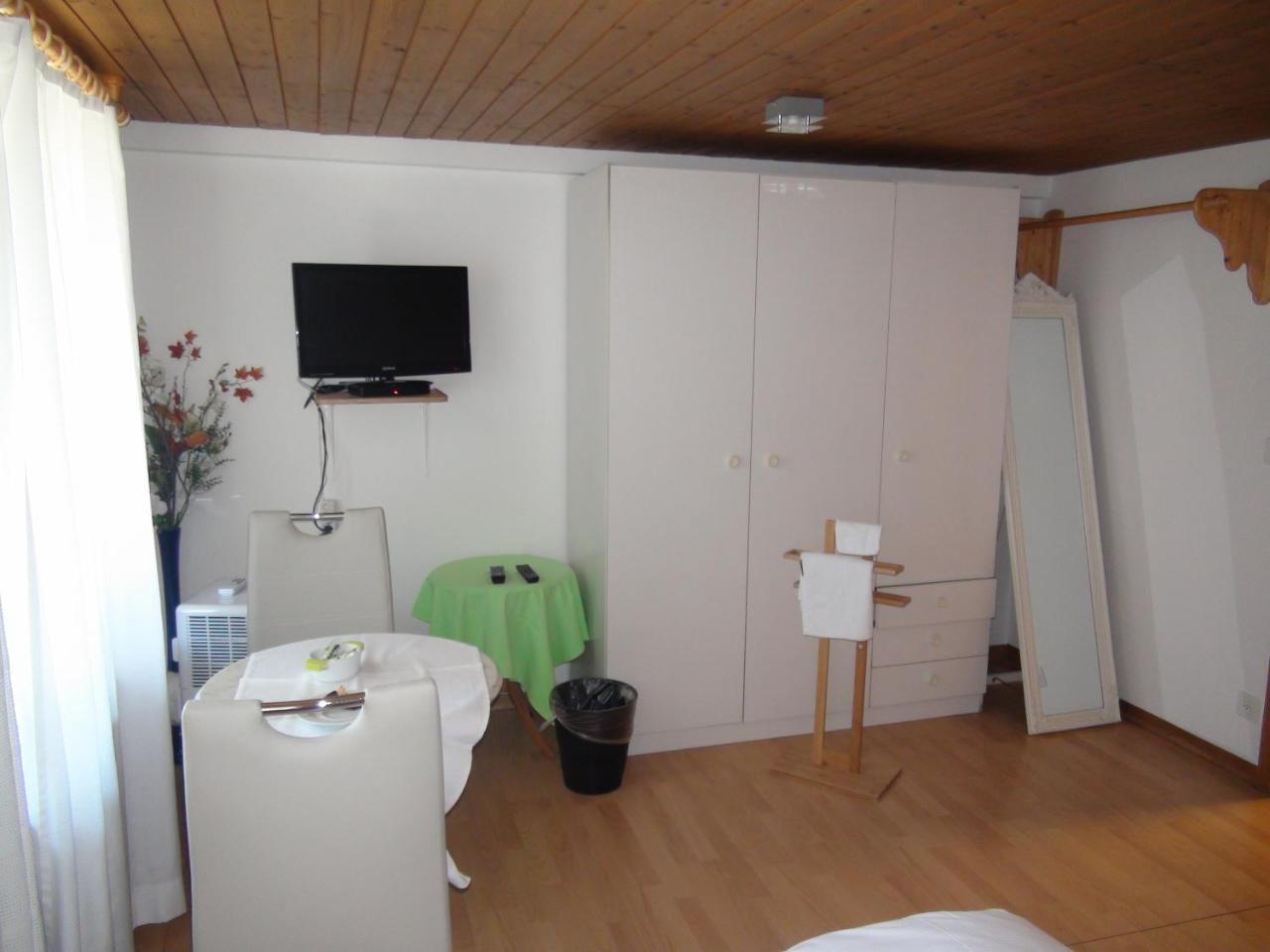 Freihof Embrach Bed & Breakfast Dış mekan fotoğraf